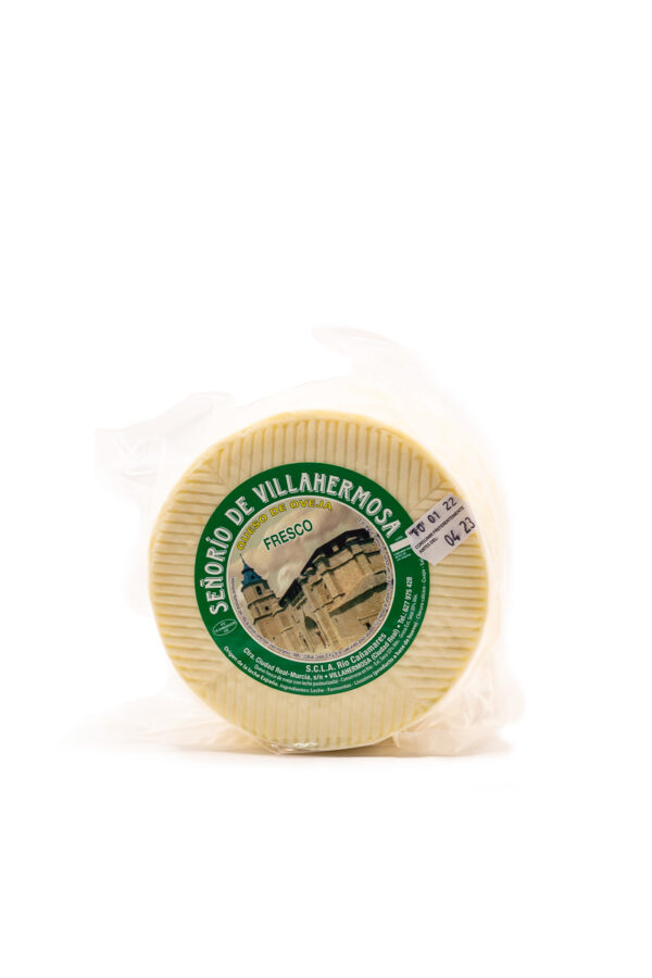 queso fresco de la quesería señorío de villahermosa peso 1300gr.